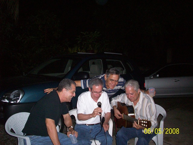 [victor duran 1[5].jpg]